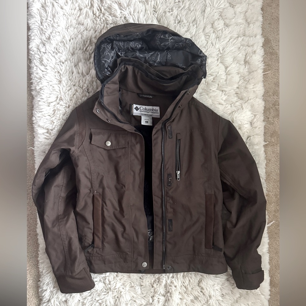 Columbia Titanium Women's Ski Jacket Waterproof Breathable Brown. Size S